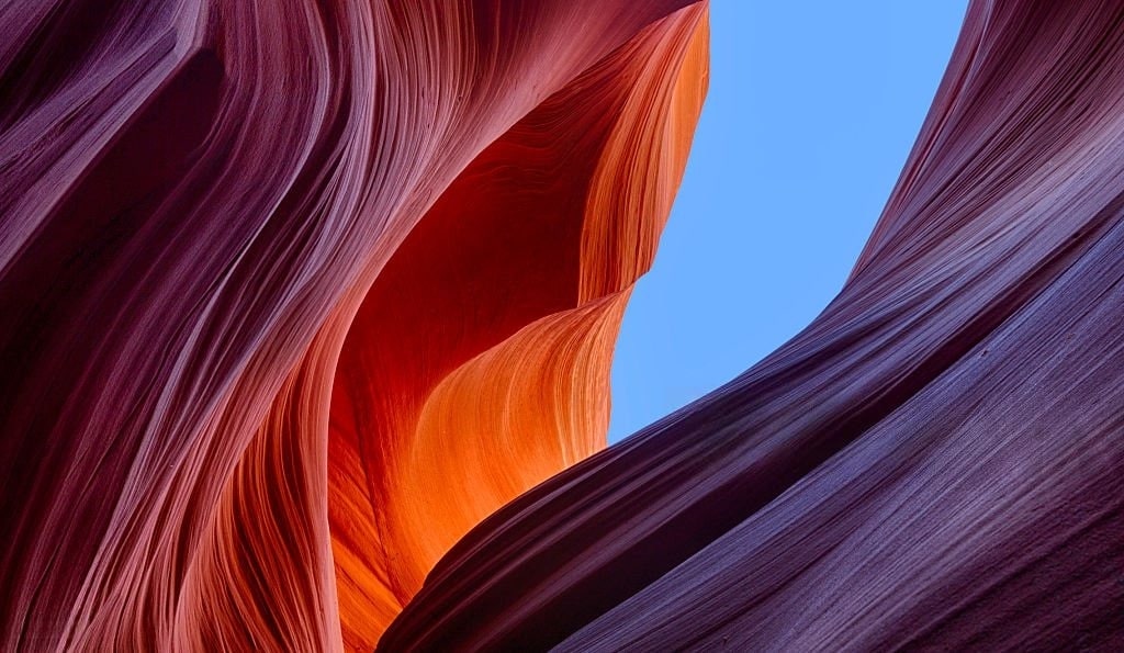 Lower Antelope Canyon: A Complete Guide to Arizona’s Stunning Slot Canyon