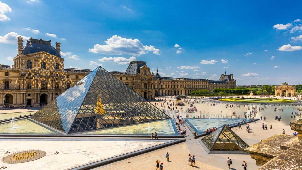 My Ultimate Guide to Visiting the Louvre Museum in Paris (2025)